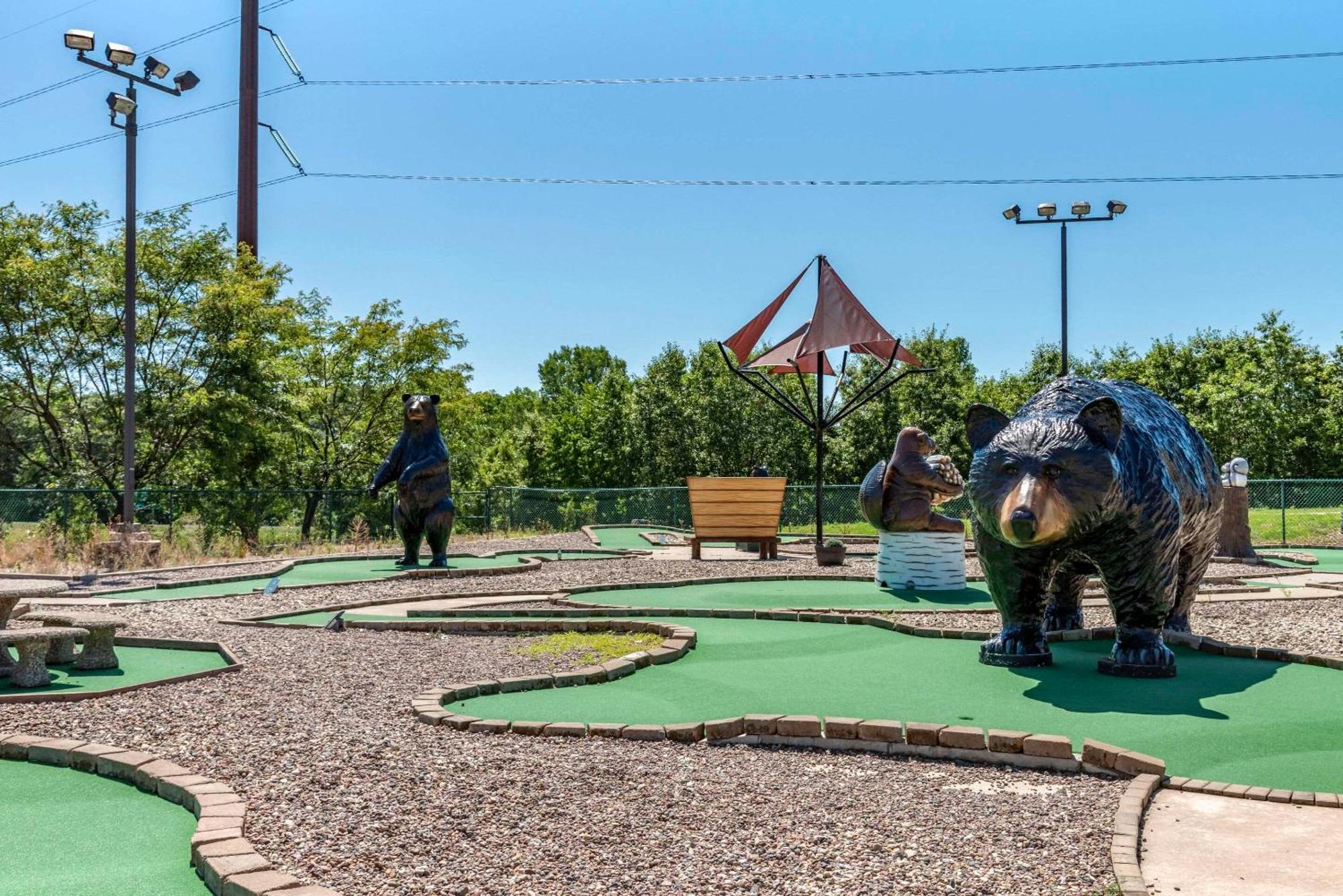 Three Bears Resort Waterpark Near Tomah Ascend Collection Warrens エクステリア 写真