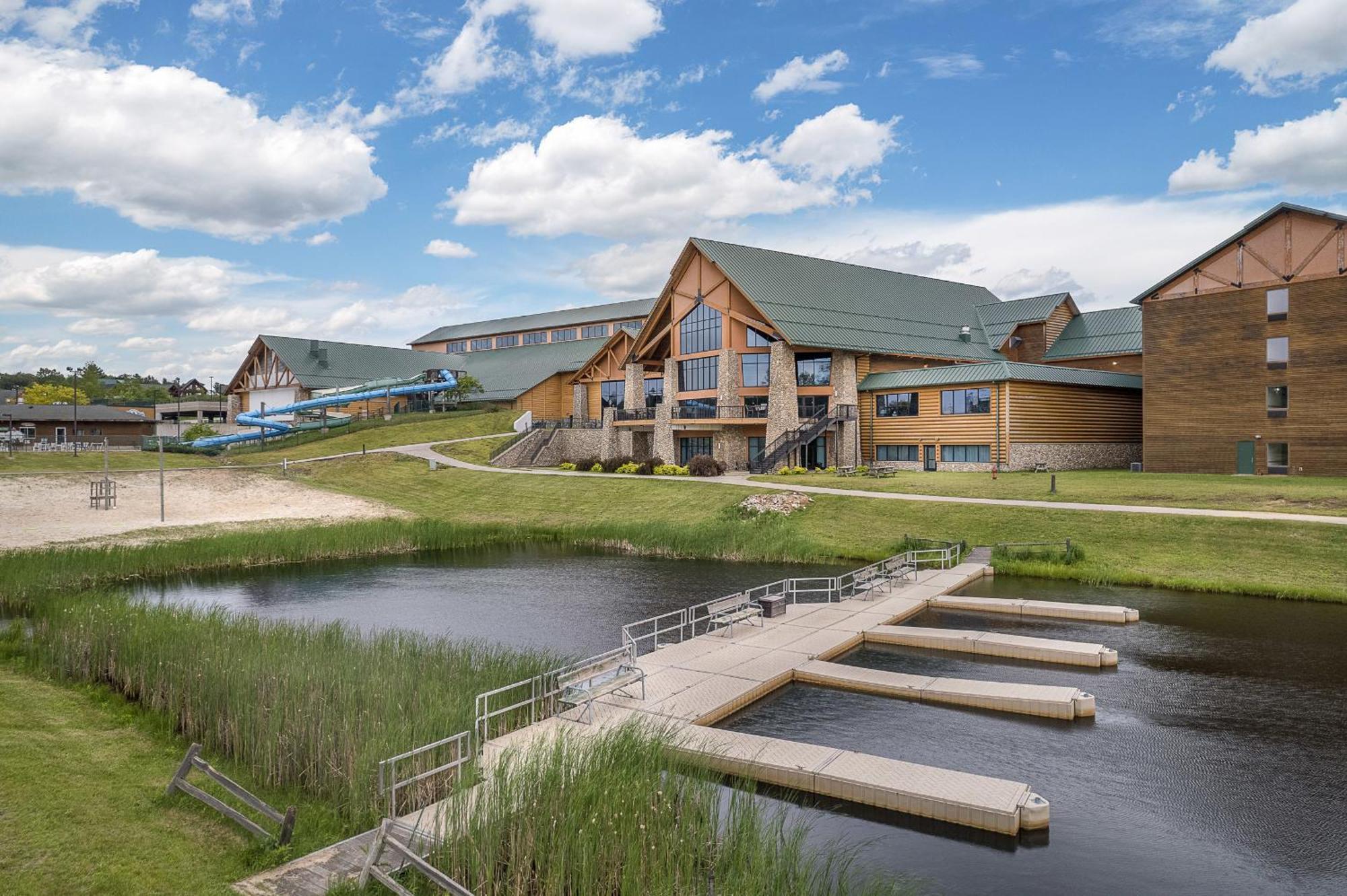Three Bears Resort Waterpark Near Tomah Ascend Collection Warrens エクステリア 写真
